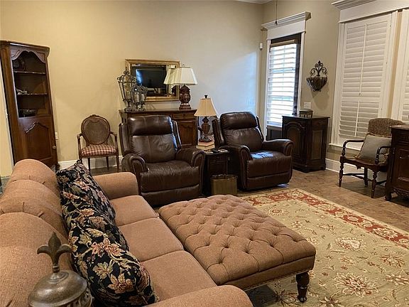 5th image of 6119 E Azalea Dr