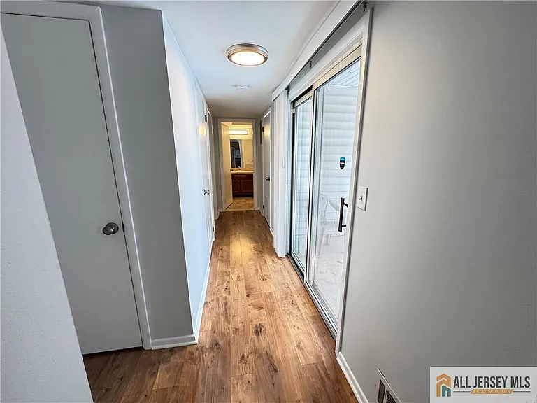 15 Hanover Sq #C — Photo 20