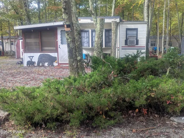 117 Woodpecker Ln, Shohola, PA 18458