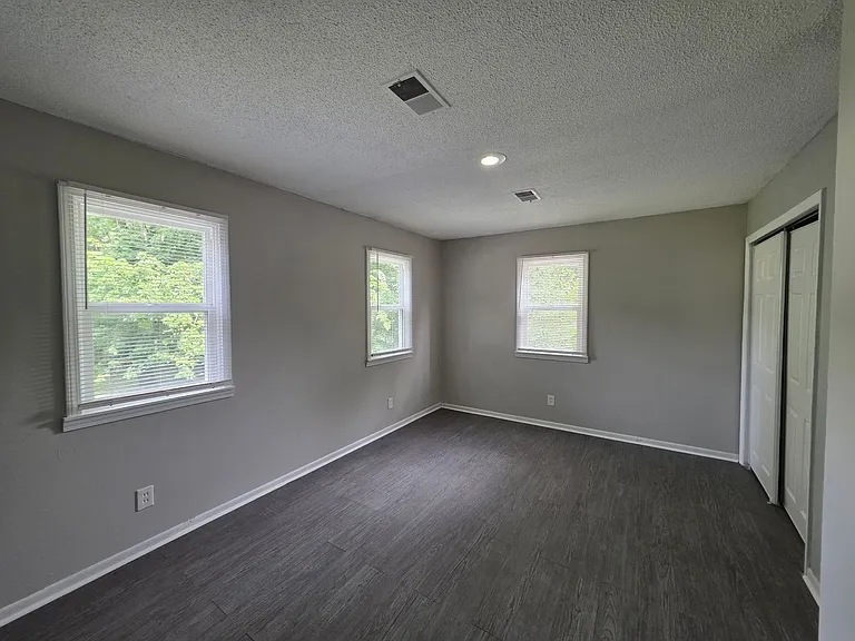 11306 Ditman Ave — Photo 11