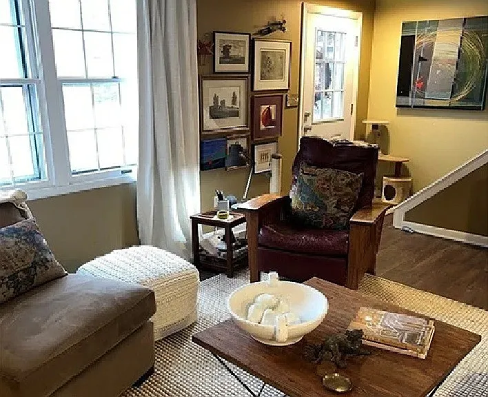 1872 Higby Dr #B — Photo 2