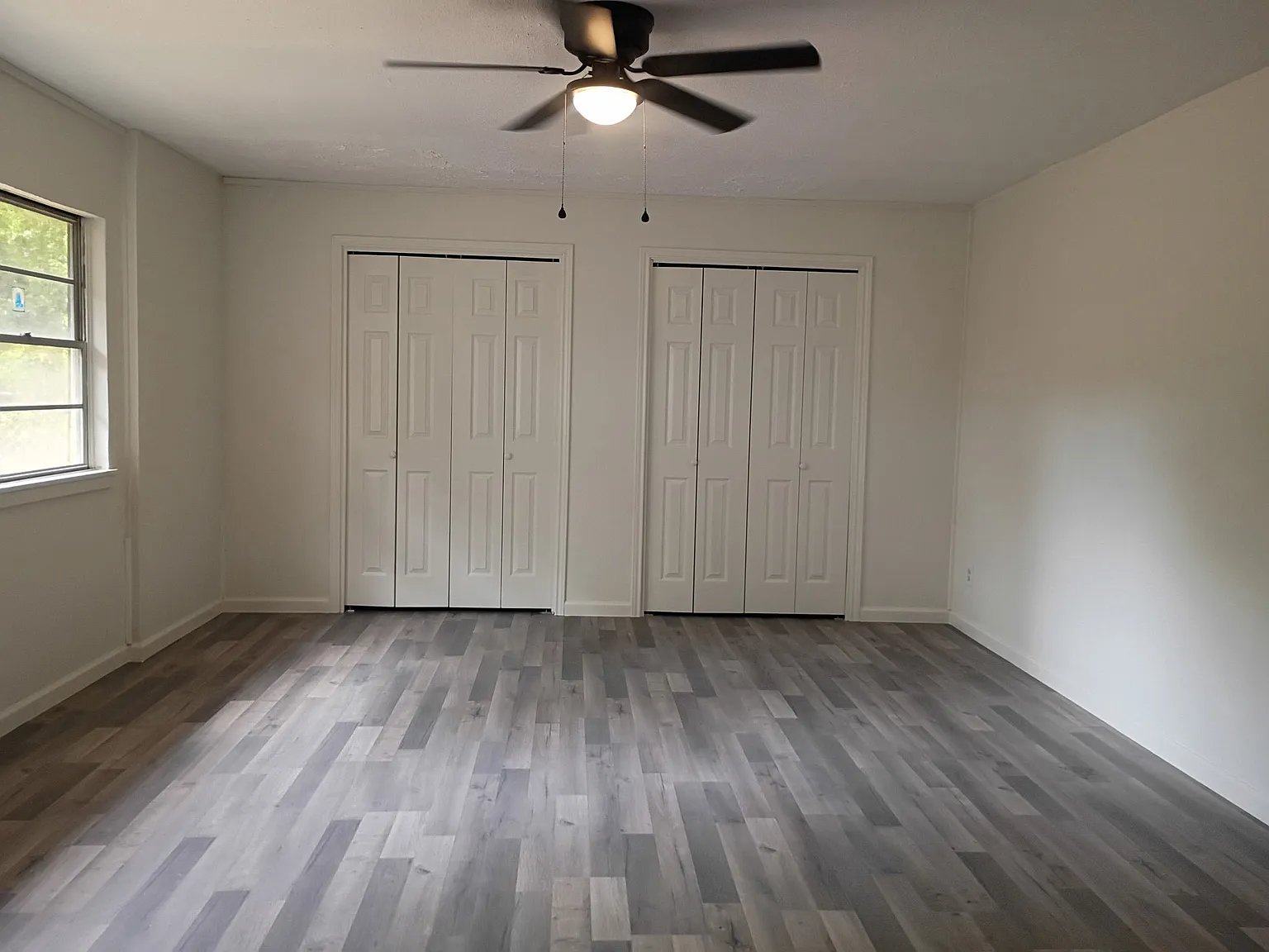 4 bed, 1377 sqft, $2,200 — Photo 4