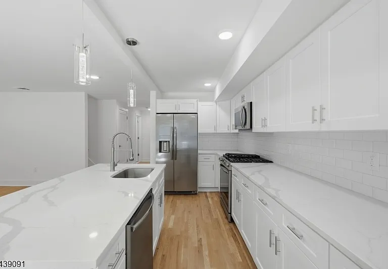 116 Valley St #2 — Photo 12