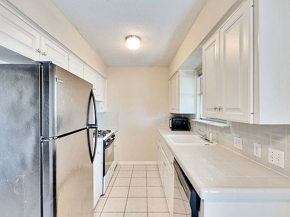 2nd image of 3411 Dolphin Dr #A