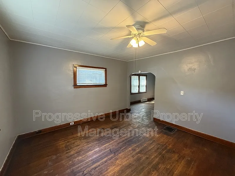 1 bed, 1.0 bath, 658 sqft, $1,150 — Photo 2