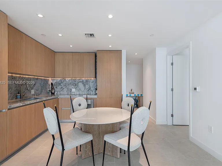 500 Alton Rd #1204 — Photo 2