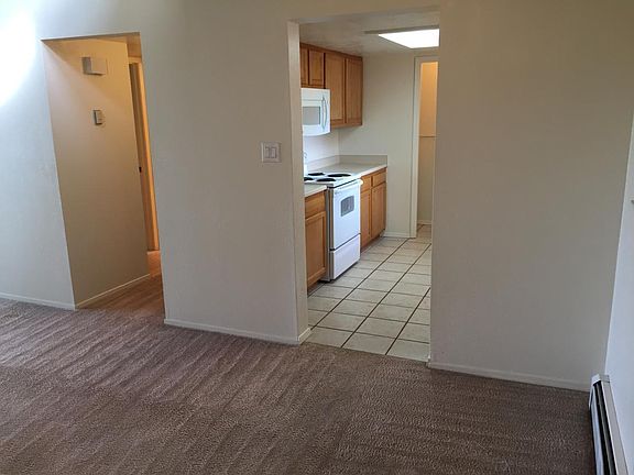 5th image of 10228 Admiral Halsey Dr NE APT D
