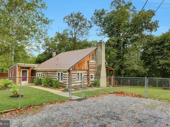 3365 Social Island Cir, Chambersburg, PA 17202