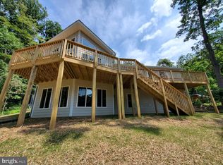 2168 High #TOP, Linden, VA 22642