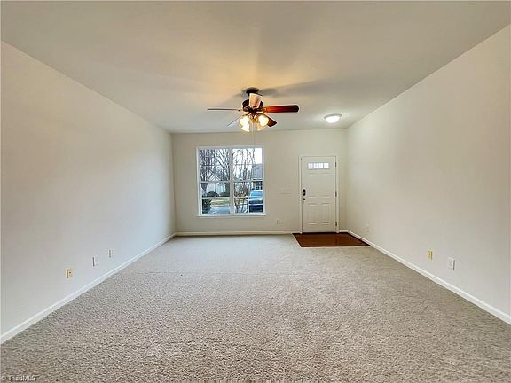 3rd image of 1139 Kelso Ln