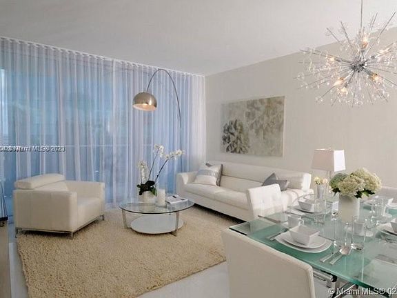 4th image of 200 Biscayne Boulevard Way APT 3809
