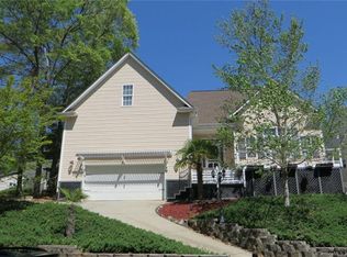 9100 Pitcairn Dr, Tega Cay, SC 29708