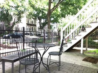 1739 W Nelson St, Chicago, IL 60657