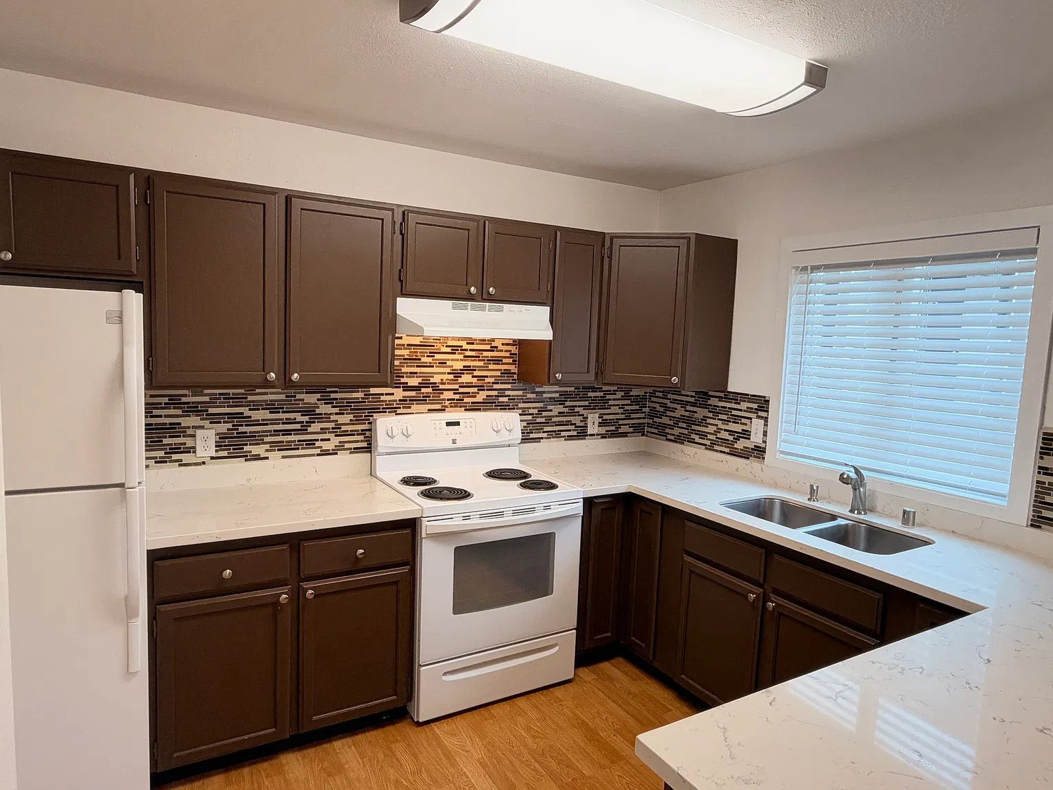 2 bed, 1160 sqft, $1,975 — Photo 1