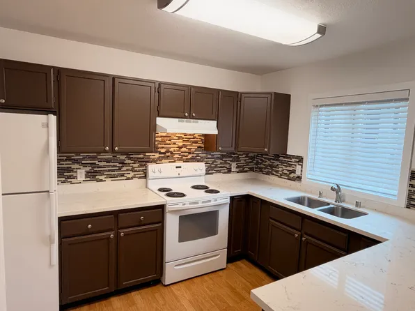 1911 Congress Cir APT B, Anchorage, AK 99507