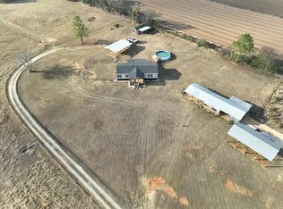 108 Peterson Ln, Blakely, GA 39823