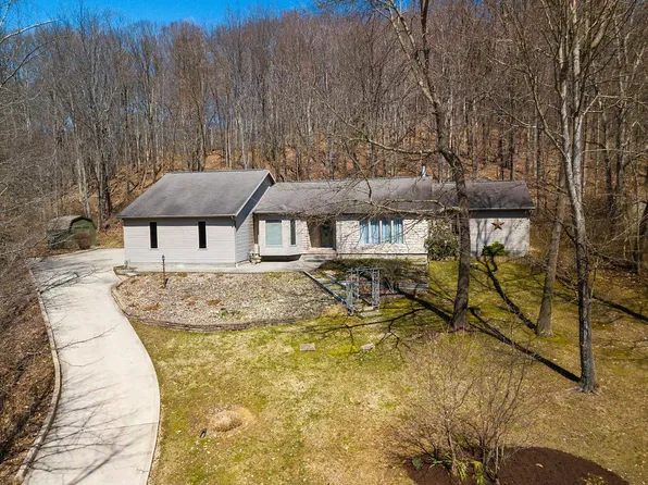 4491 Price Rd, Newark, OH 43055