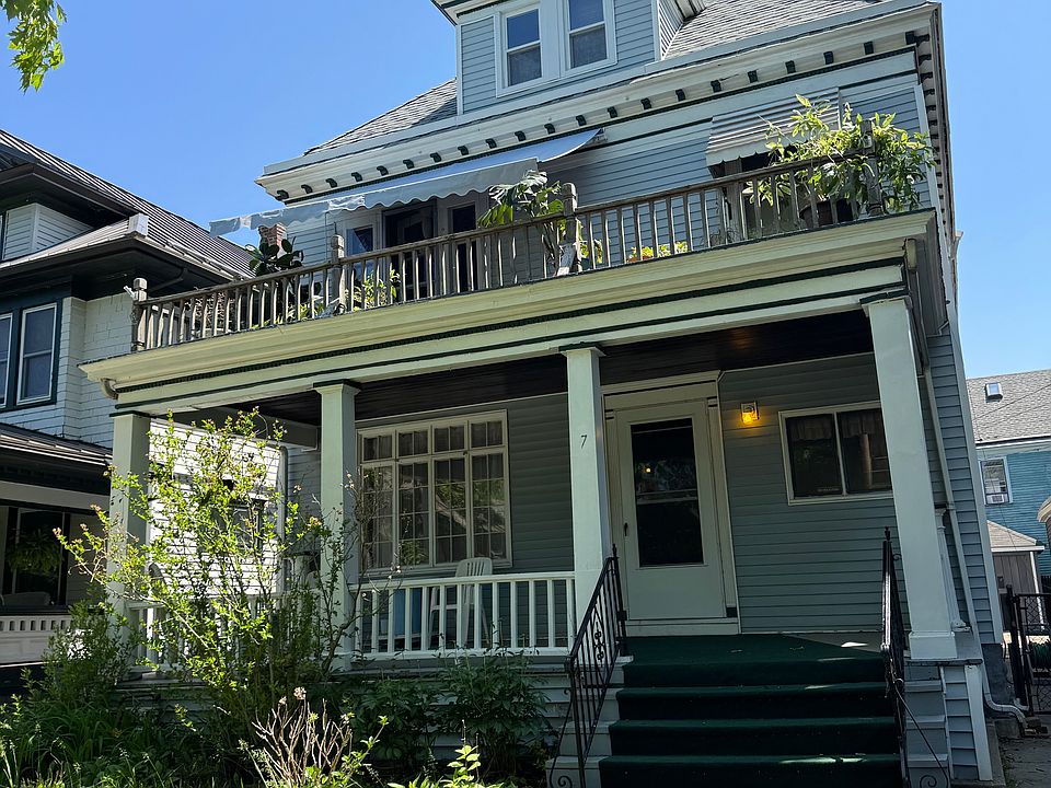 1st image of 7 Berkley Pl #1