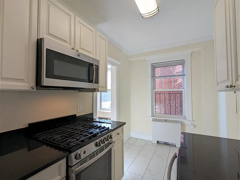 27 Chauncy St — Photo 8