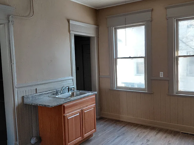 187 Bleecker St #2 — Photo 2
