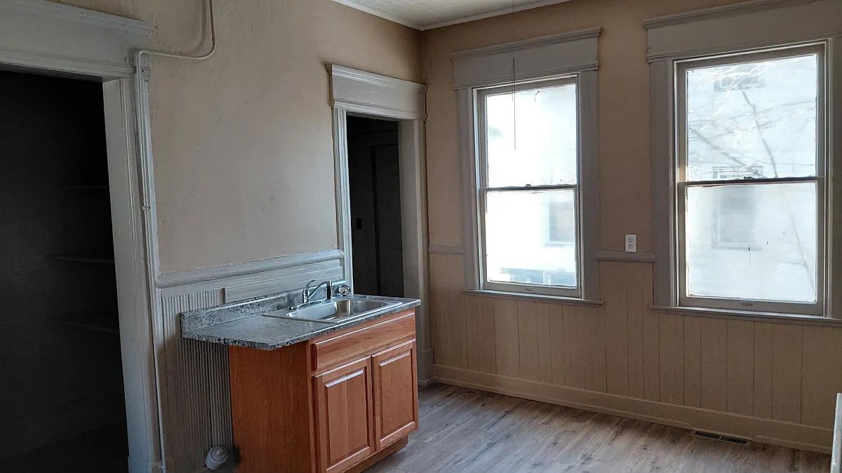 Building Photo - 187 Bleecker St #2