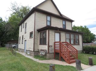 52 Franklin St, Waterloo, IA 50703
