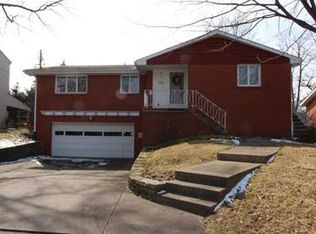 264 Sleepy Hollow Rd, Pittsburgh, PA 15216