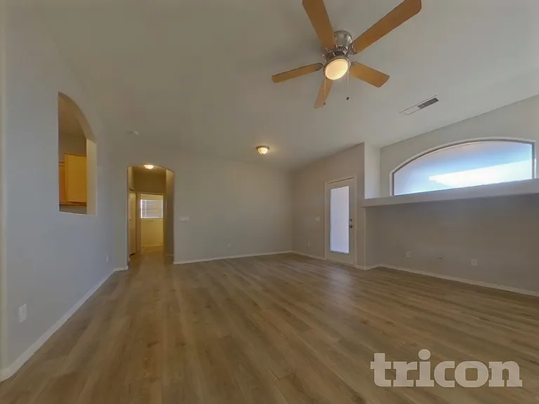 8523 W Papago St — Photo 3