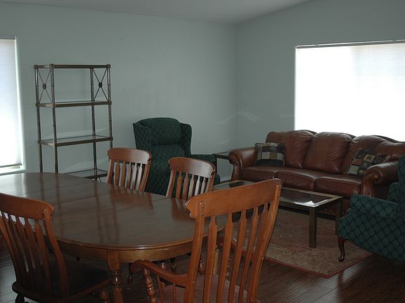 4th image of 43204 W Cydnee Dr