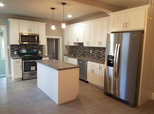 1124 Wood St, Bristol, PA 19007