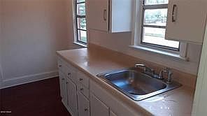 4th image of 331 Taylor Avenue