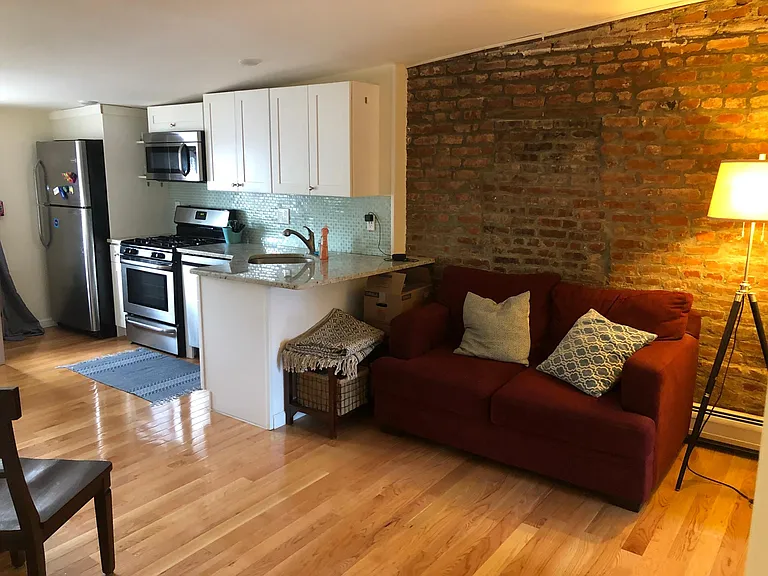 290 4th St #3 — Photo 12