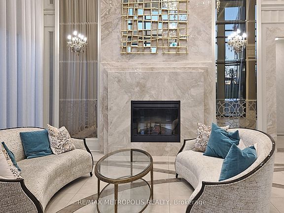 5th image of 9075 Jane St #Penthouse 08
