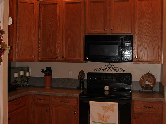 5th image of 3012 Five Oaks Ln