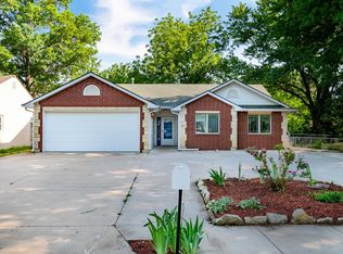 207 Miller Ave, Mulvane, KS 67110