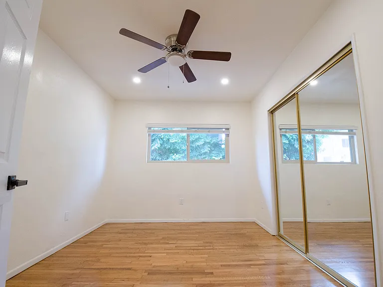 3711 Mississippi St — Photo 9