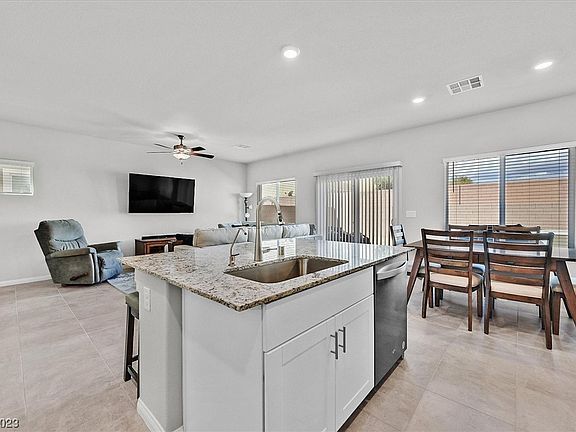 4th image of 5369 White Butterfly St