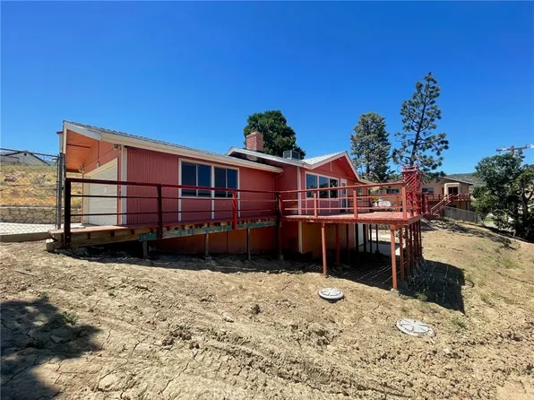 42885 Bluehills Dr, Lake Hughes, CA 93532