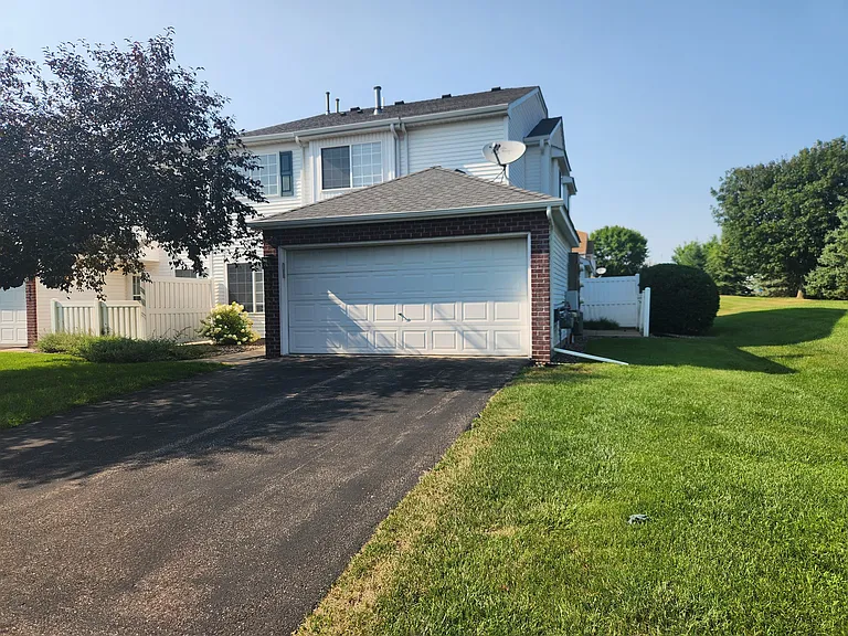 9476 Jewel Ln N — Photo 1