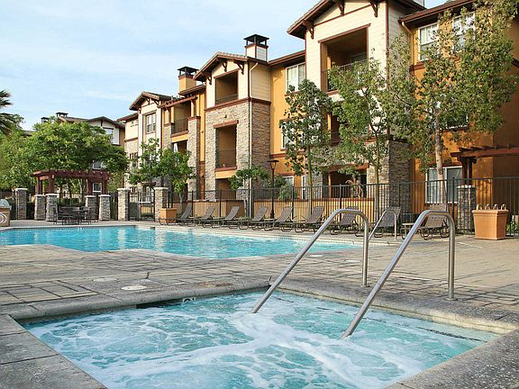 Swimming Pool and Hot Tub