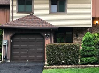 118 Patriots Rd, Morris Plains, NJ 07950