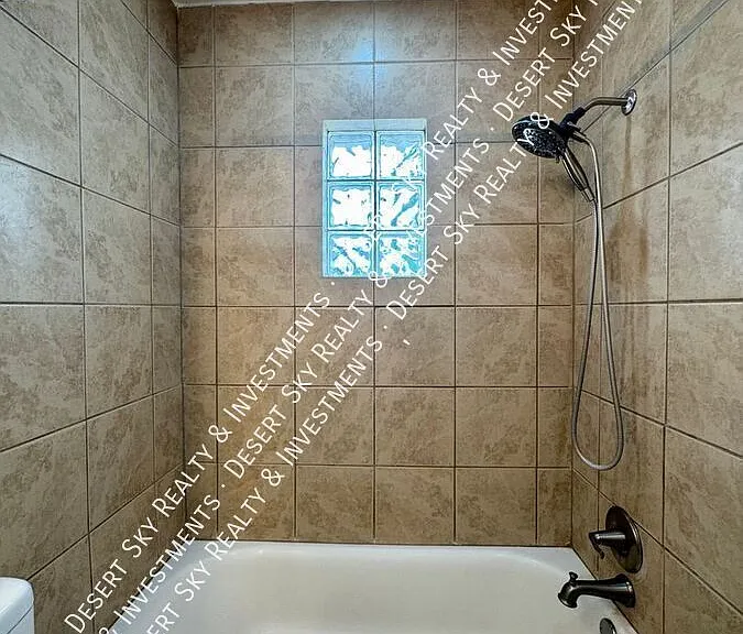 204 N Virginia St — Photo 12