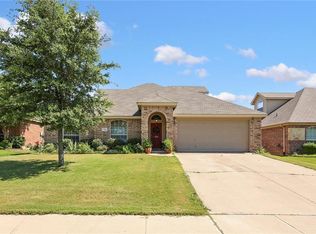 774 Ruby Ct, Burleson, TX 76028