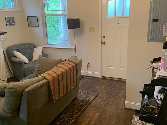 LR/Front Door