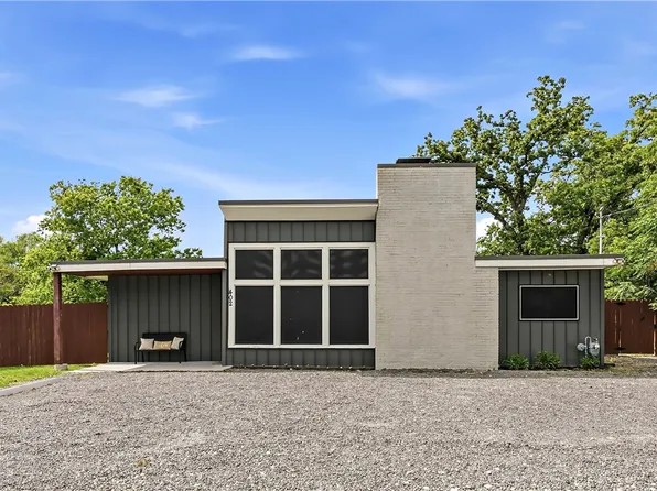 402 Williamson Dr, Bryan, TX 77801