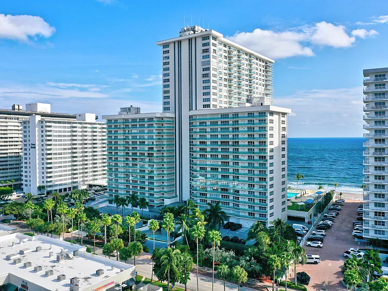 3900 Galt Ocean Dr #1116 — Photo 3