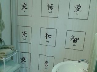 15 Forest Dr, Holland, MA 01521