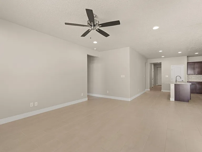 6801 Cleary Loop NE — Photo 12