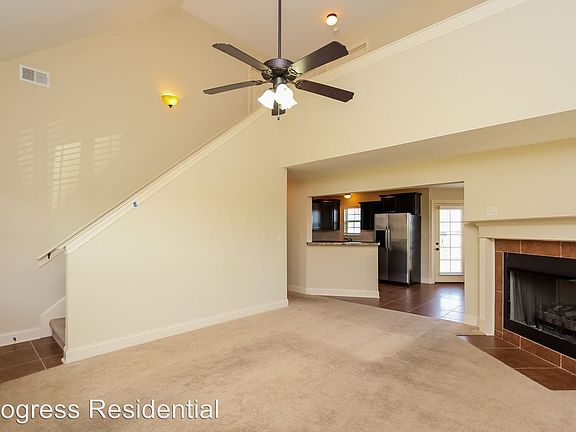 04-LivingRoom