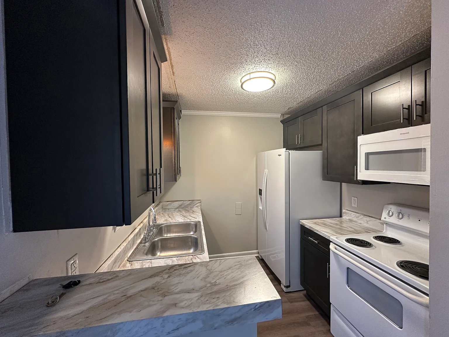 1439 Winding Way Dr — Photo 4